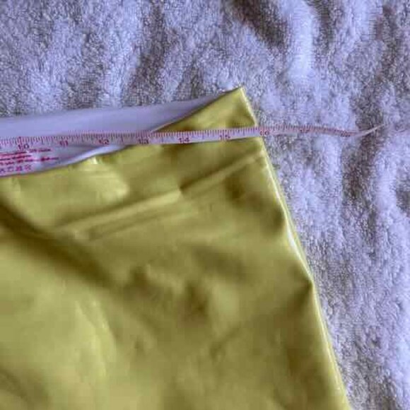 Commando Faux Patent Leather Legging Size Large Limeade PreOwned - Picture 6 of 10